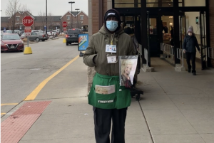 Lee A. Holmes poses outside of a Mariano’s in Roscoe Village, holding an old edition of a StreetWise magazine. Having a deep passion for entrepreneurship, StreetWise has provided Mr. Holmes with an opportunity to exhibit and learn new skills by selling the magazine daily.
