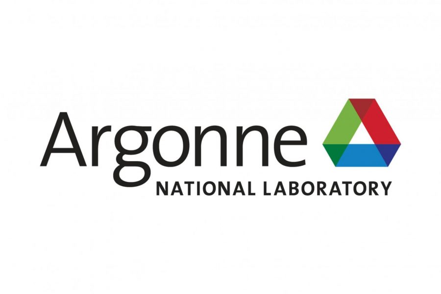 Eight+U-High+juniors+and+seniors+will+be+chosen+to+participate+in+a+year-long+research+program+with+the+Argonne+National+Laboratory.