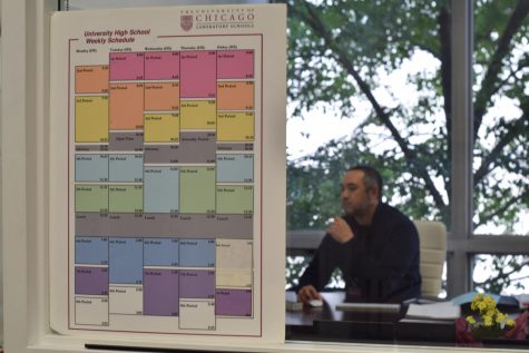 Schedule committee presents schedule models to faculty and staff