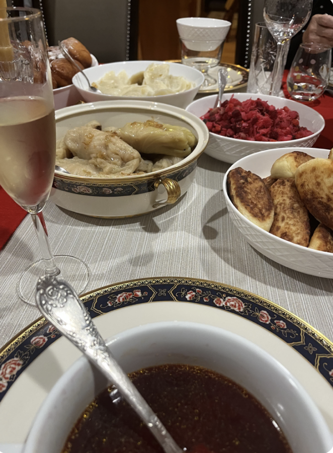 PLATING PEROGIES. The
Ukranian dish is often seen on the
holiday table of Sophia Shimanska.