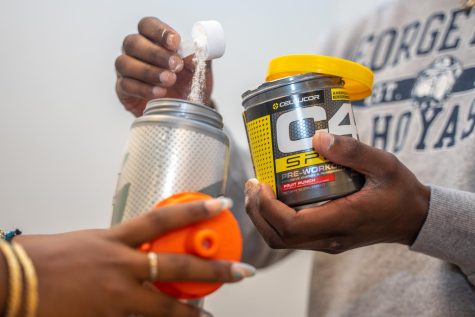 FULL SCOOP. While pre-workout is popular with athletes, the health impacts are unclear. Many student ath- letes utilize the substance as an energy boost for their workouts as it often features ingredients such as caffeine.