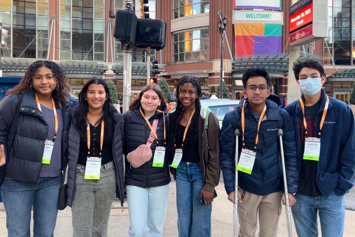 A group of six U-High students attended the NAIS People of Color Conference, which took place in St. Louis from Nov. 29 to Dec. 2. 