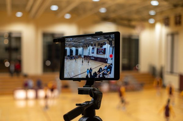 This winter the athletics department is providing sports game streaming services through Hudl to students, faculty and families.
