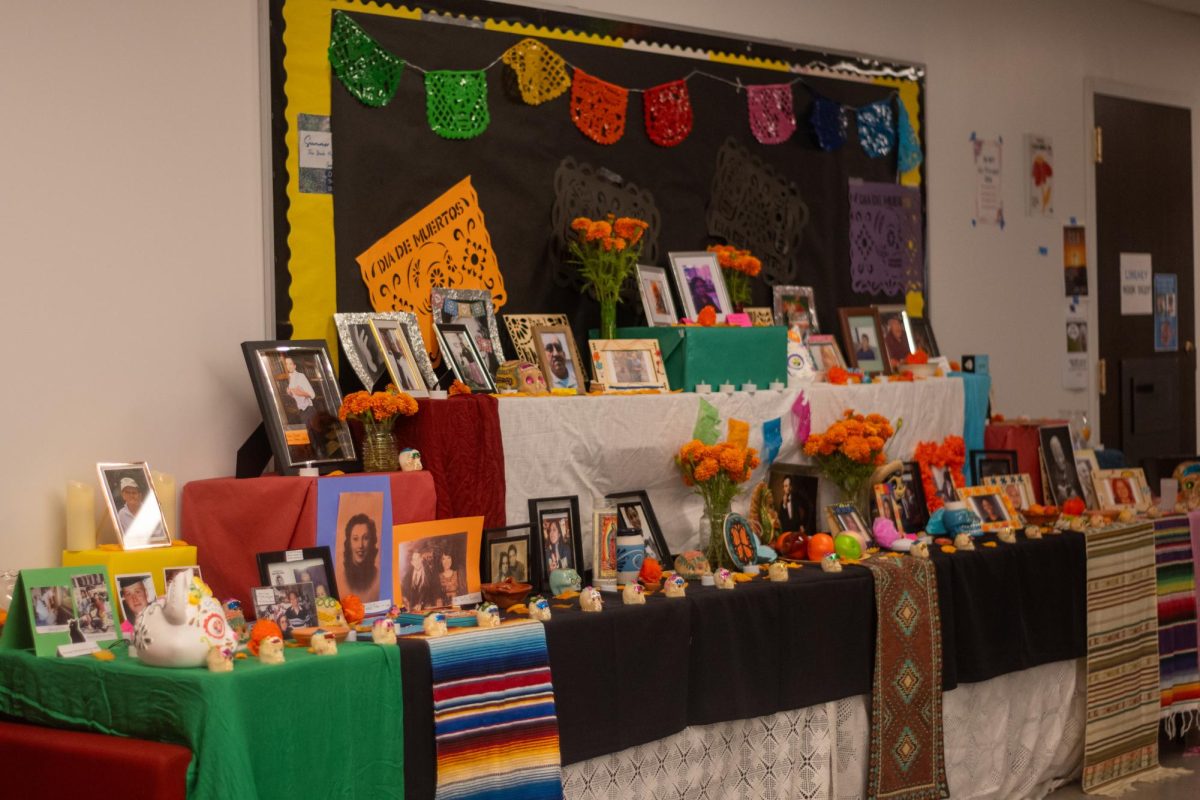 Gallery: Latinos Unidos hosts ofrenda, invites community to contribute