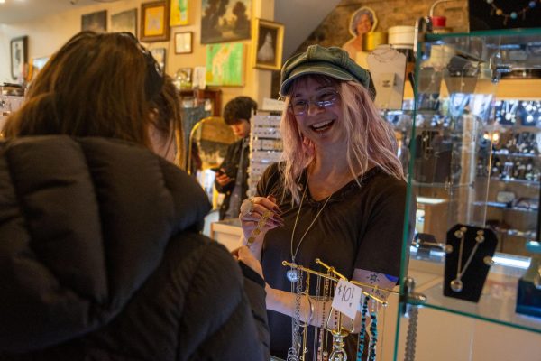  Wicker Park has a reputation for thrifting, and one venue for it is Vintage Underground, which has been in business for over 20 years and features a combination of funky accessories, clothing, and jewelry.